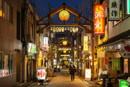 不只喝酒：深度体验横滨之夜