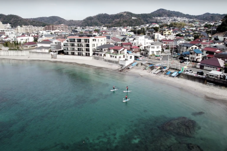在神奈川县三浦地区探索惊险刺激的冒险