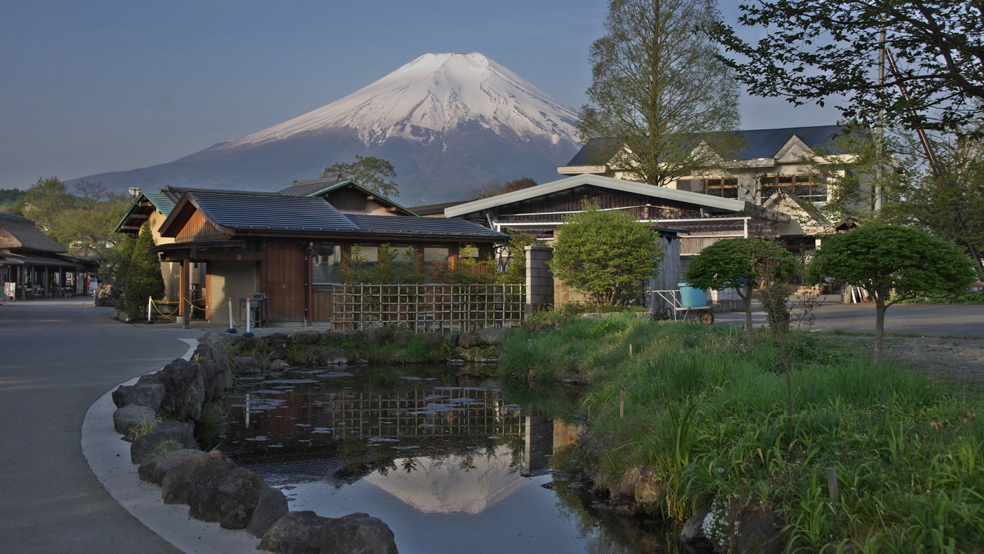 忍野村观光协会（忍野村观光信息中心）