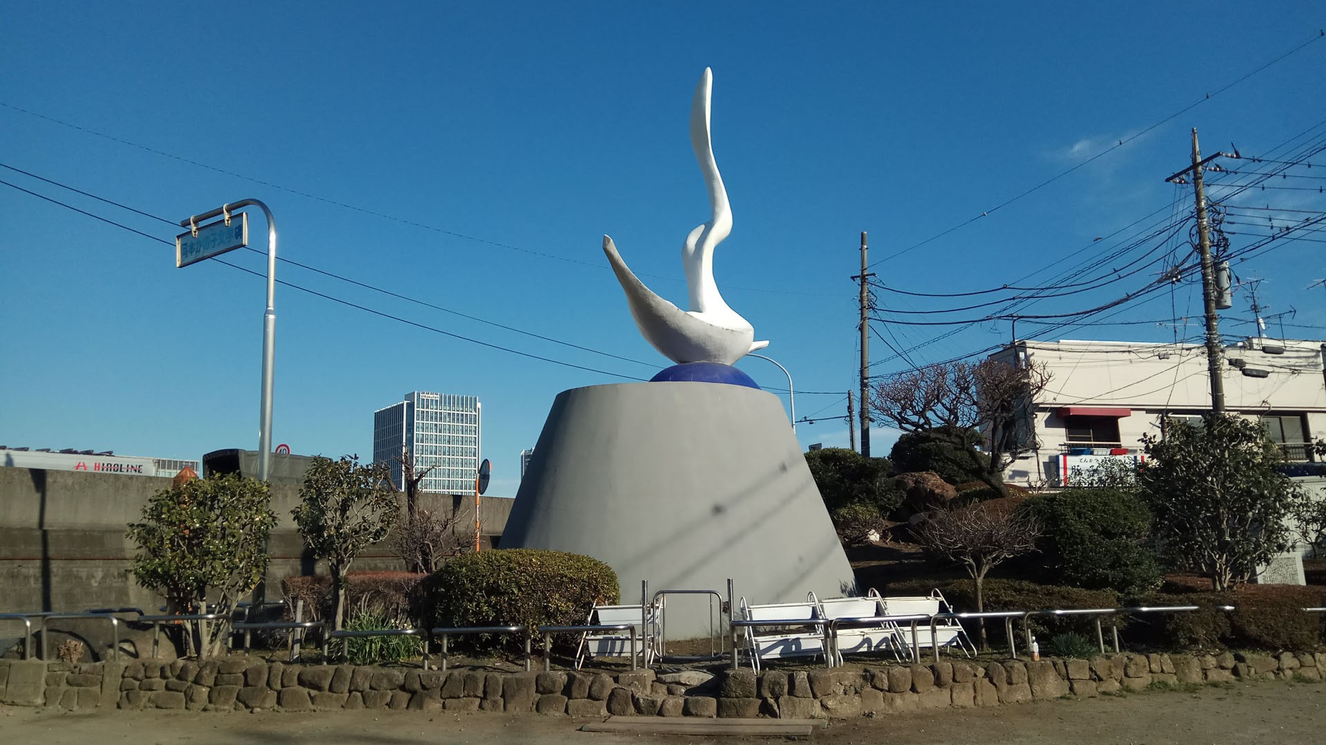 Niềm tự hào về Tượng đài Văn học Kanoko Okamoto