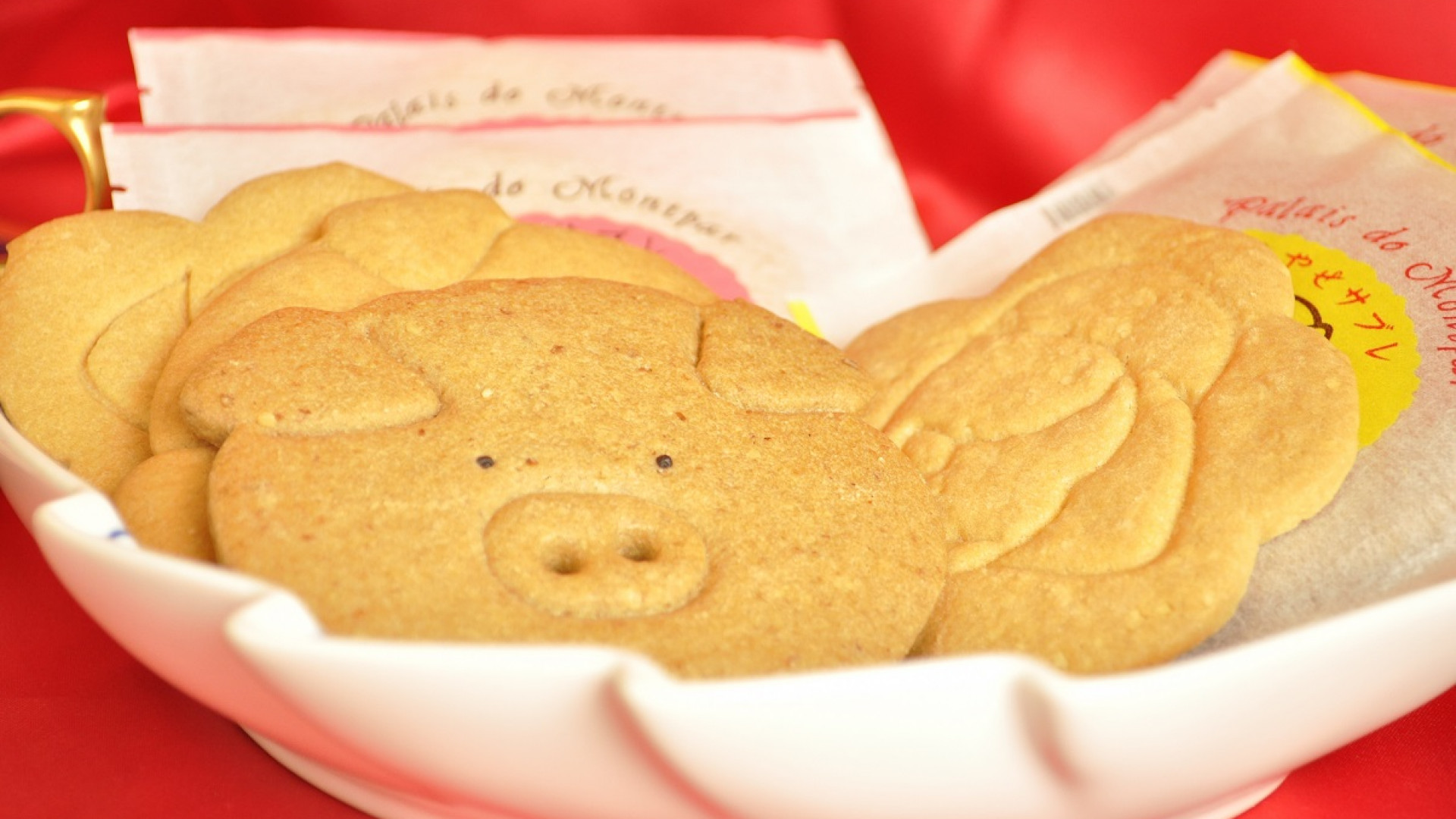 Palais do Montpar (phục vụ nổi tiếng món bánh mì ngắn Ayase)