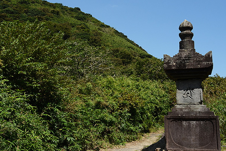 다다노미쓰나카무덤