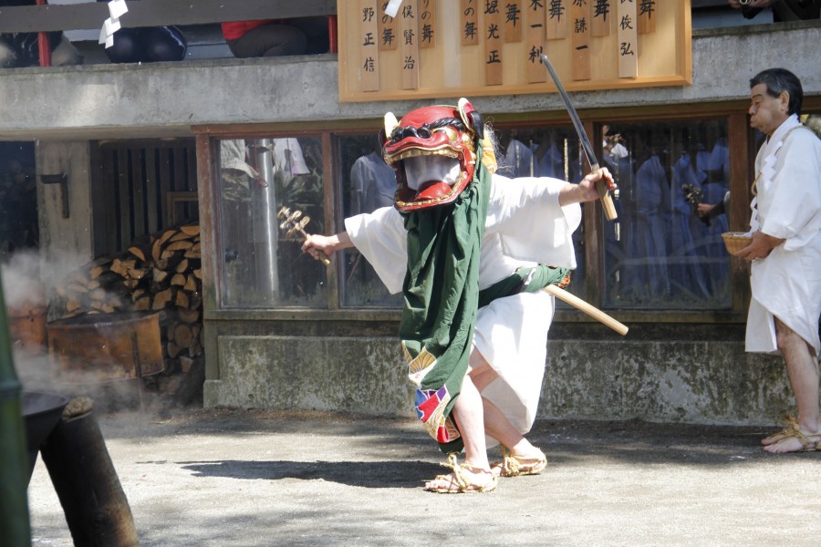 汤立狮子舞　仙石原