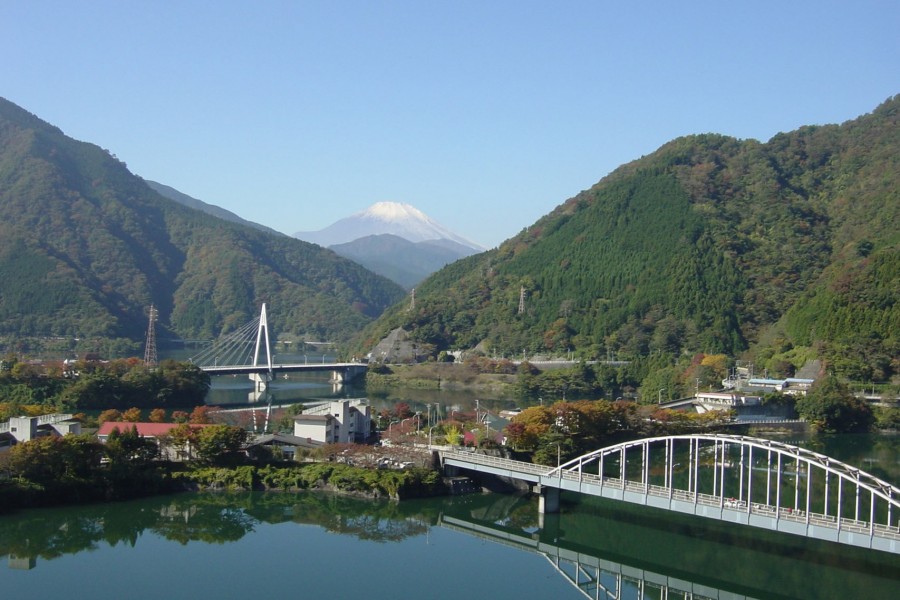 丹泽湖畔千代泽园地展望台