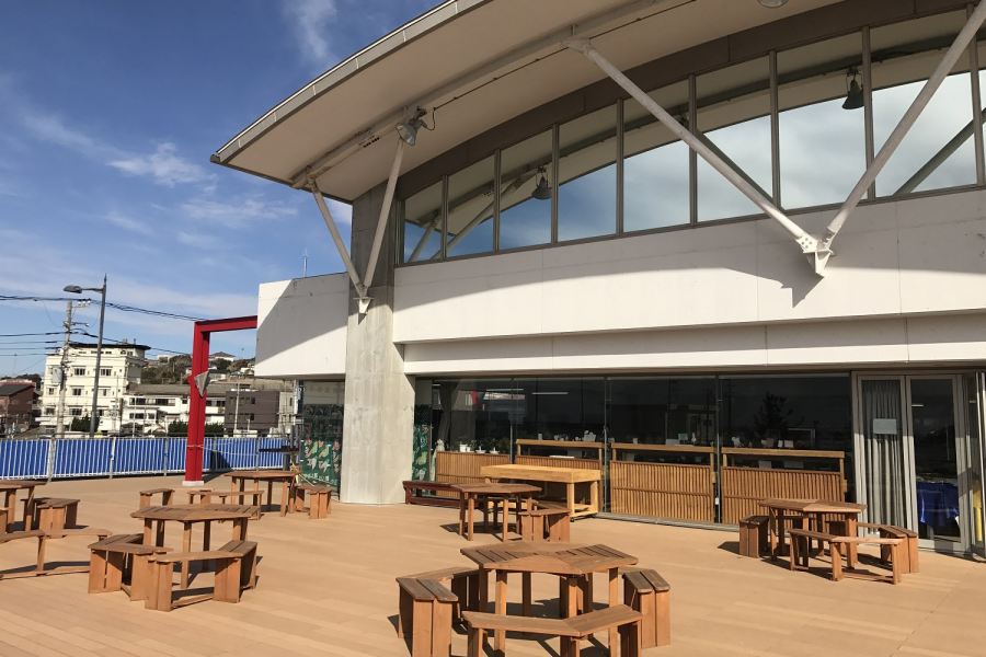 อุระริ มาเช่- ตลาดปลา-ตลาดผัก