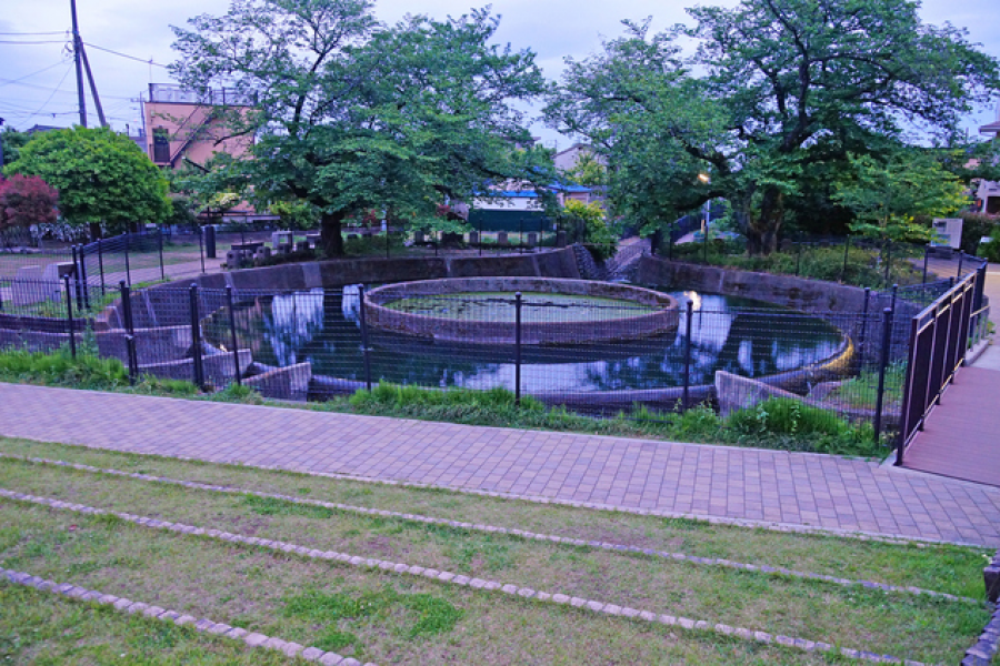 二领用水九地圆筒水渠