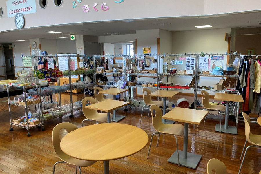 山北町健康福祉中心　灯火店樱