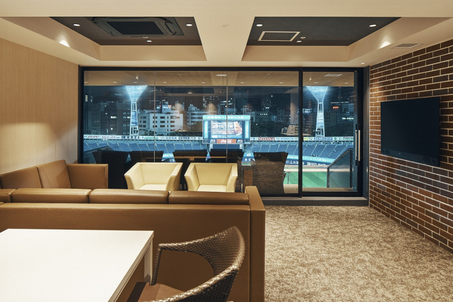 NISSAN STAR SUITES（横浜体育场）