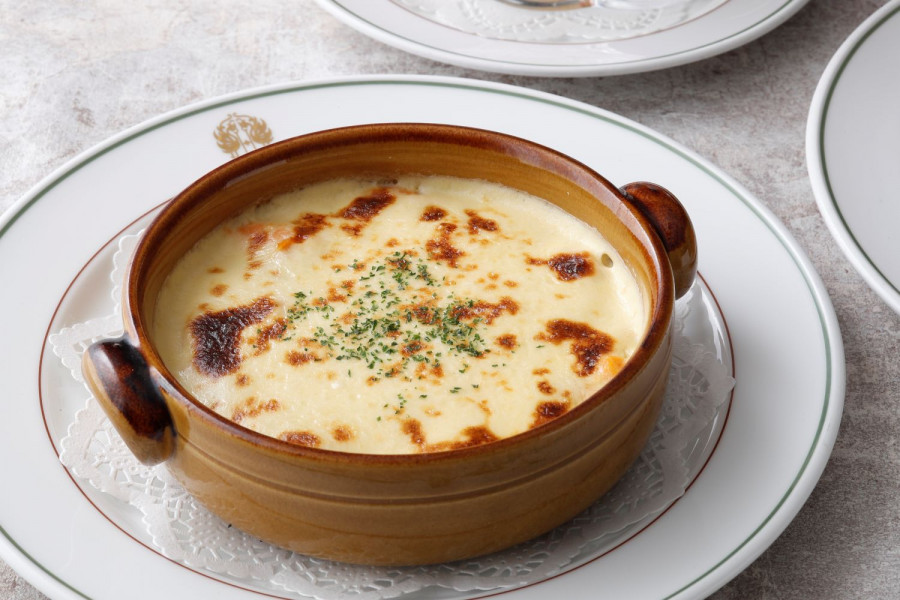 咖啡屋 “ THE CAFÉ ” (日式多利亚饭 ( Doria )、那不勒斯风味意大利面 ( Napolitan)、法式布丁 ( pudding à la mode )