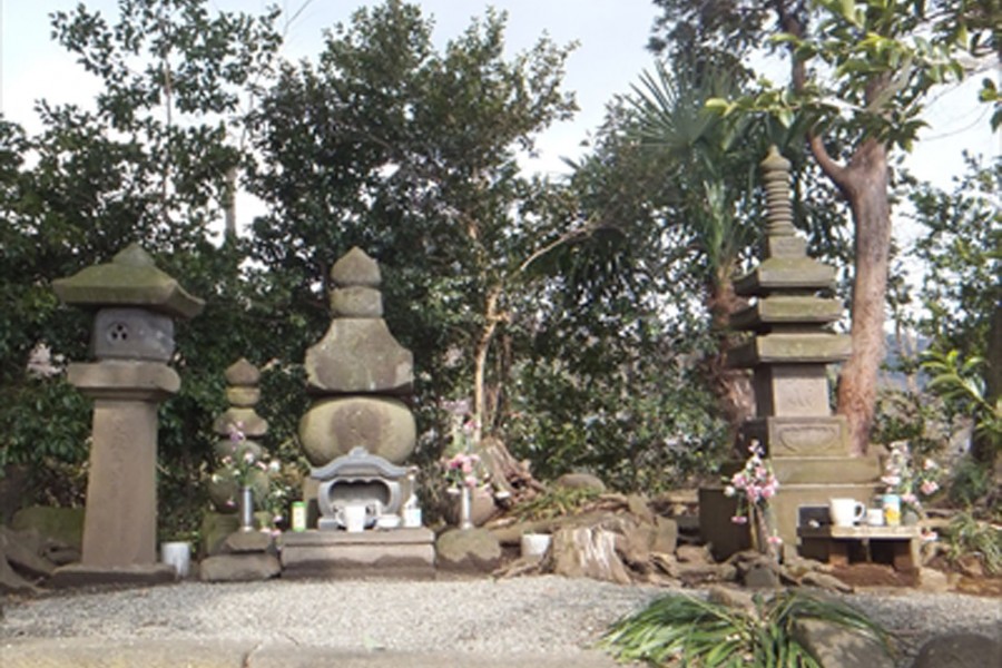 源实朝首领之墓