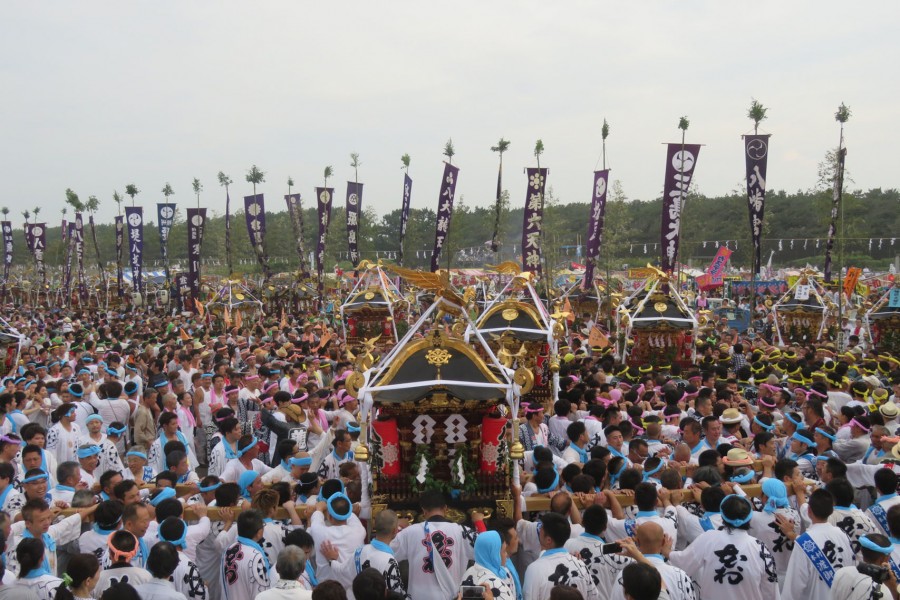 茅之崎海岸滨降祭