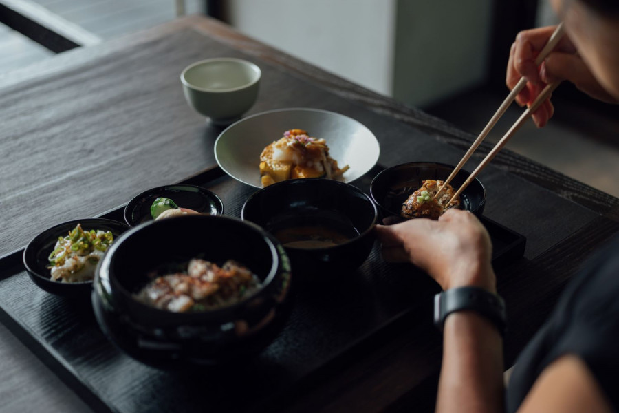 熊野神社、萬葉公園