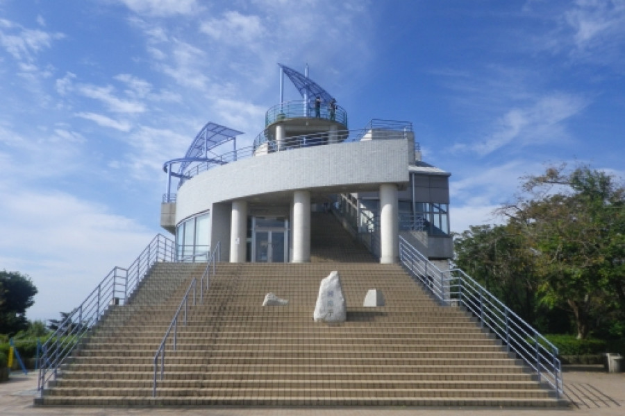 Komayama Park (Shonandaira) Rest House